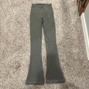 Lululemon Flared Leggings! Size 4, olive green, Never worn, tags still on